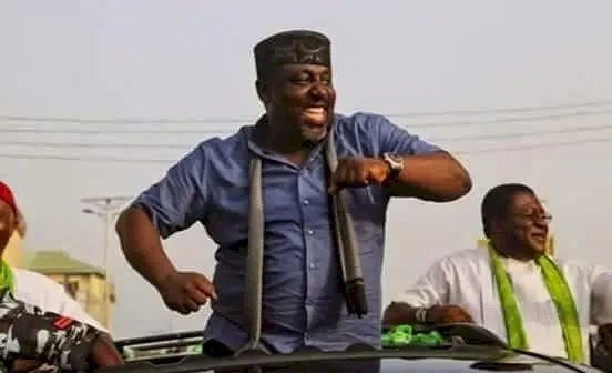 Rochas Okorocha beats deadline, appears before APC Presidential Screening Committee after being arrested over N2.9Bn fraud (Video)