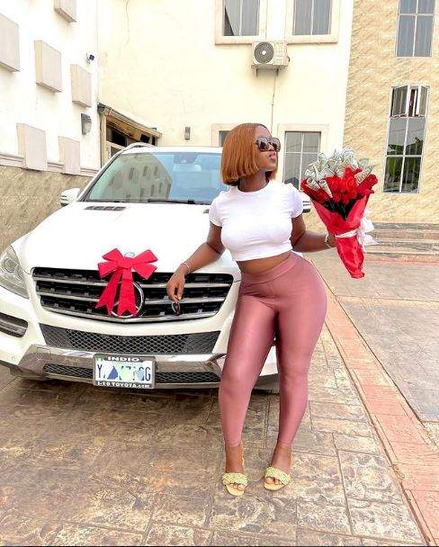 Luchy Donalds gets a Mercedes-Benz days after clashing with Destiny Etiko (Video)