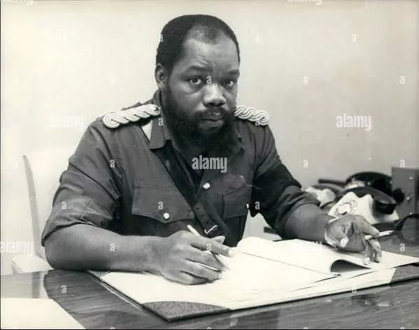 'You need to ask some serious questions' - Twitter users react over photo of Nigerian pharmacist who bears striking resemblance to Ojukwu