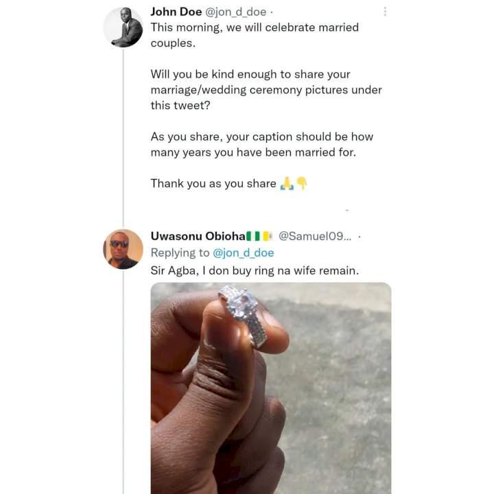 Nigerian lady shoots her shot after a man said he had a ring but no one to propose to