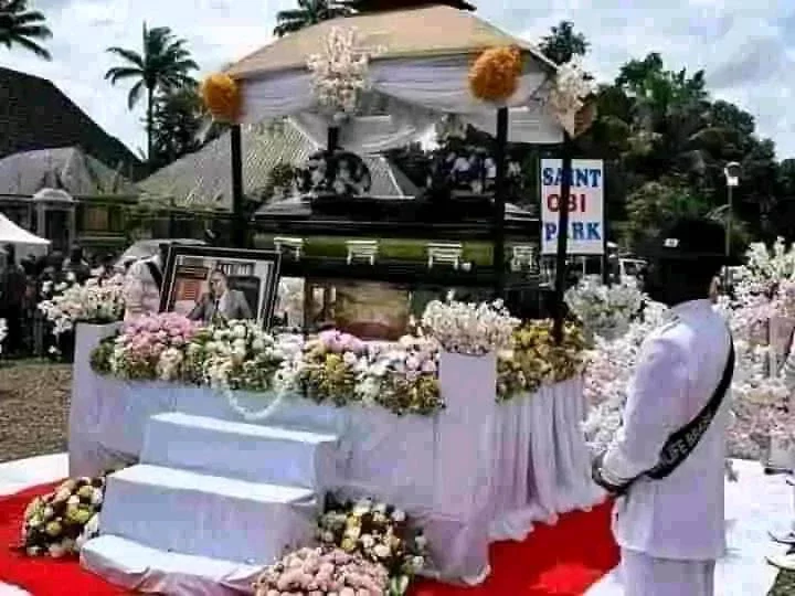 Nollywood actor, Saint Obi buried amid tears in Imo (Photos)