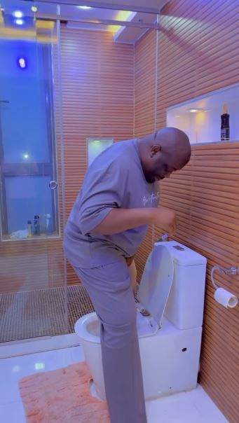 Don Jazzy provides alternative method of using the toilet following current snake invasion (Video)