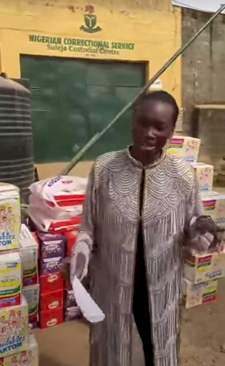 'I will feed them every month until I die' - Jaruma says as she donates food items to prisoners (Video)