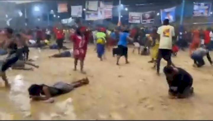 Reactions trail believers rolling in muddy floor during deliverance (Video)