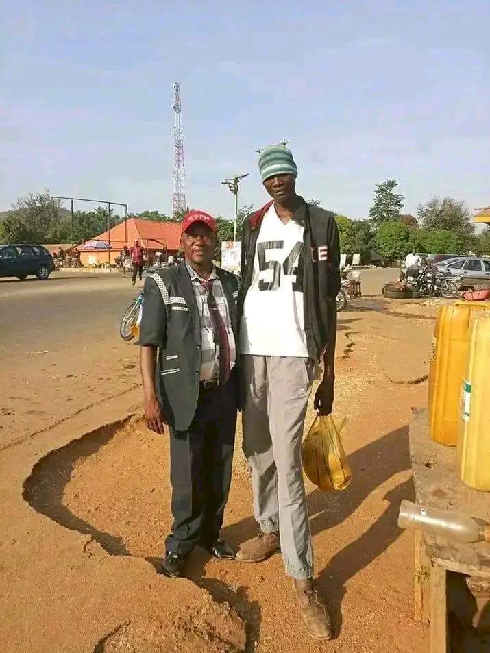 Photos of the 'tallest man in Kaduna' emerges online