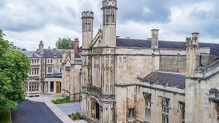 Top 10 oldest university in the world