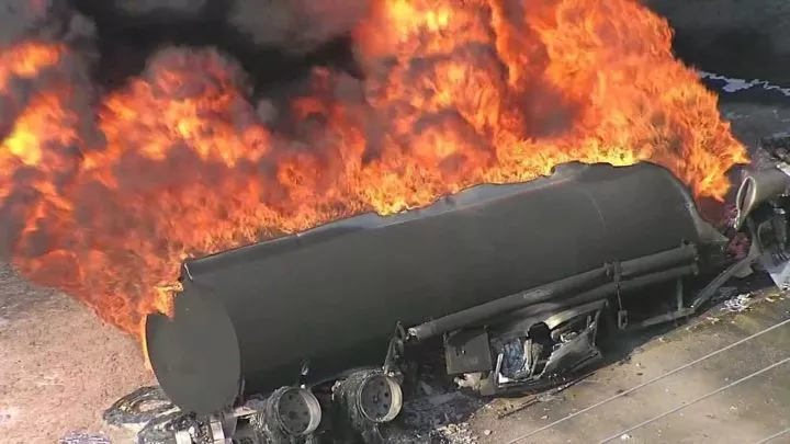 Nigerian govt, drivers differ on petrol trucks ban, as tanker explosion claims 493 lives