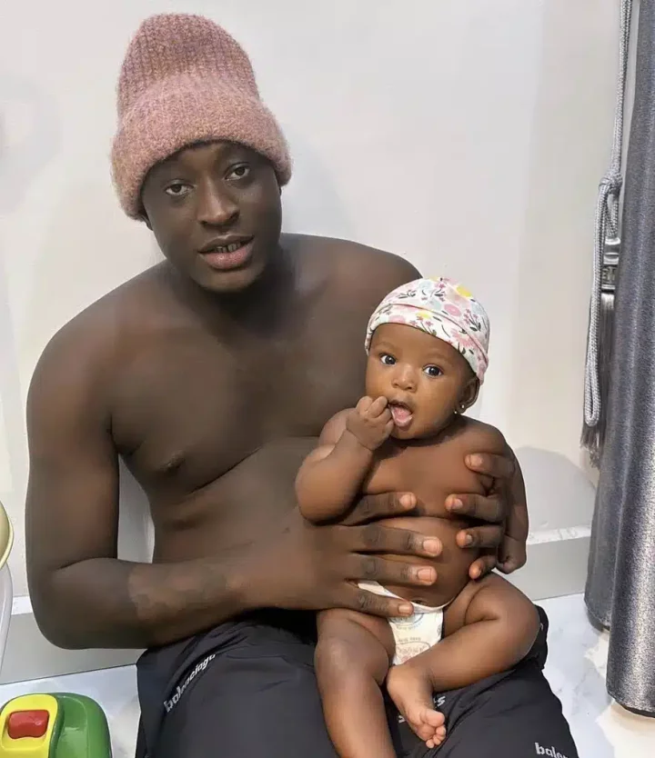 Carter Efe finally unveils his little baby