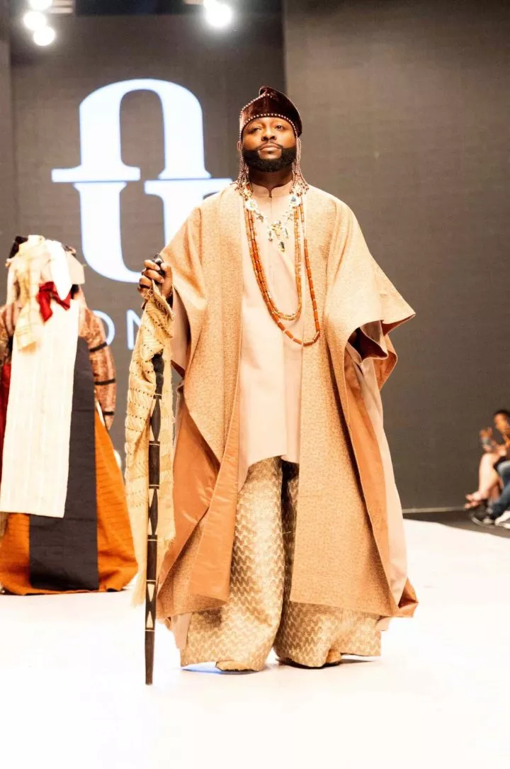 Moment Davido makes surprise entry at Lagos Fashion Week 2024