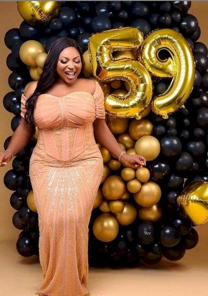 59-year-old woman causes stir online with ageless birthday photoshoot