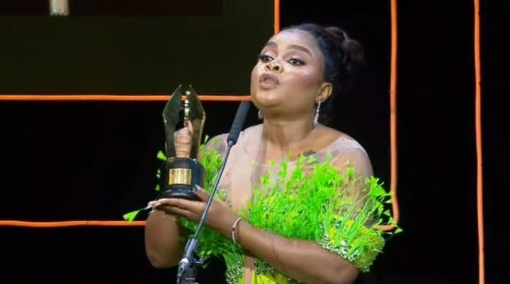'He took me to my first audition' - Actress, Bimbo Ademoye recounts as she presents her AMVCA award to her father (Watch)