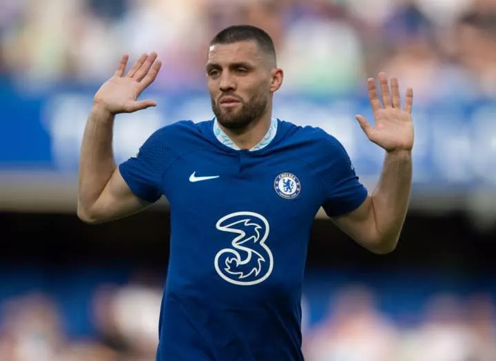 Manchester City submit £25m bid to Chelsea for Mateo Kovacic
