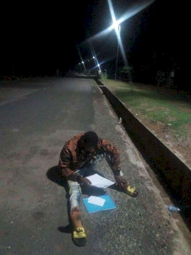 Bauchi Poly students spotted studying under streetlights ahead of exams