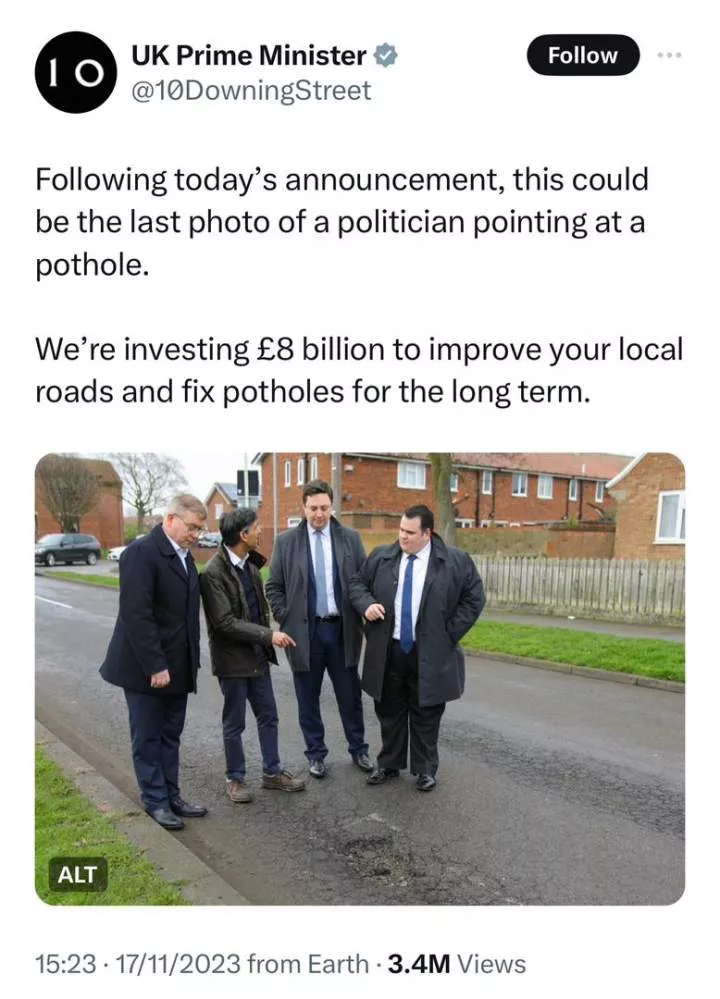 Nigerian potholes feeling jealous - Social media users react to trending photo of UK Prime Minister and his cabinet members posing in front of a pothole troubling their country