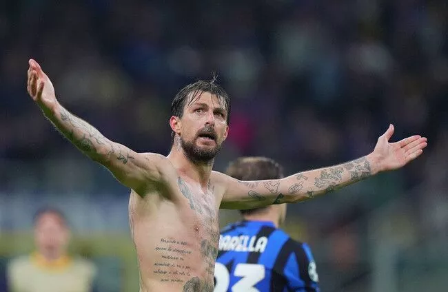 Inter edge Barcelona 7-6 in all-time classic Champions League tie to reach final Inter edge Barcelona 7-6 in all-time classic Champions League tie to reach final