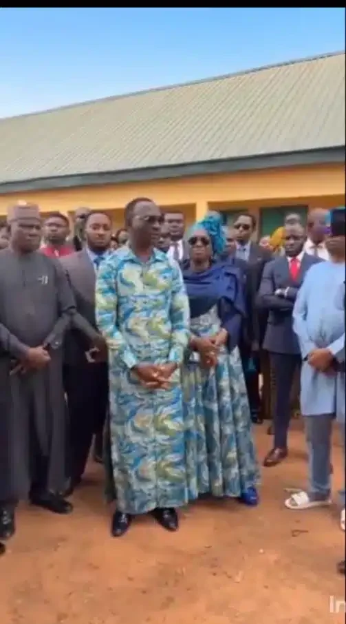 Pastor Paul Enenche visits Yelewata community in Benue state