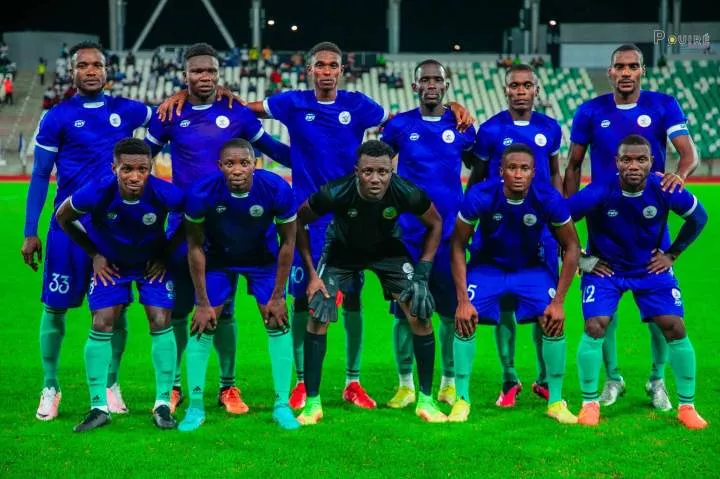 Which kind jersey be this? Nigerians react to 'embarrassing' Rivers Utd's matchday kit