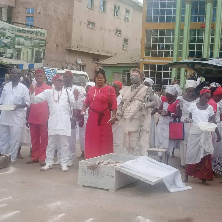 Delta community places curses on cultists and kidnappers (photos)