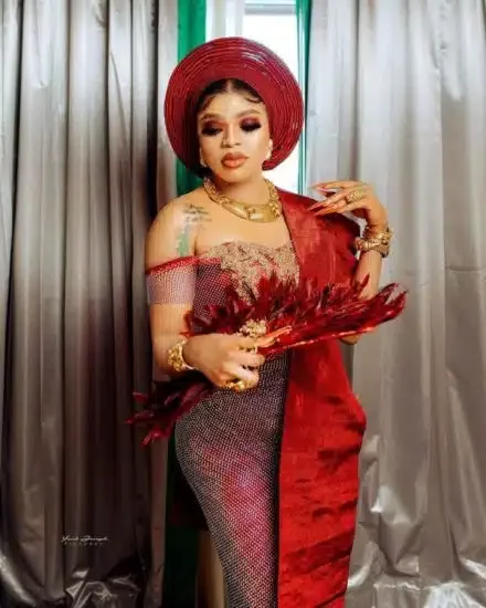 'This one na step-mommy of Lagos' - Reactions as Bobrisky's lookalike is spotted