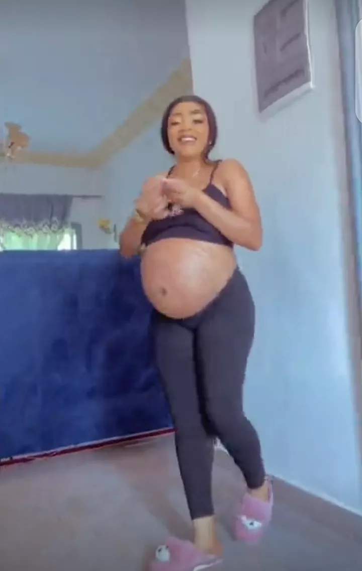 'She's too strong' - Trending video of pregnant woman dancing with huge baby bump stirs reactions