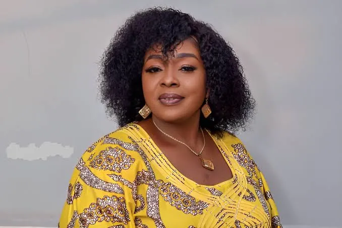 Linc Edochie's estranged wife, Yinka Theisen calls out Rita Edochie, vows to expose her