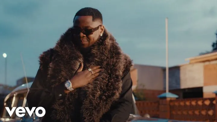 Kizz Daniel - Police (feat. Angelique Kidjo & Johnny Drille)