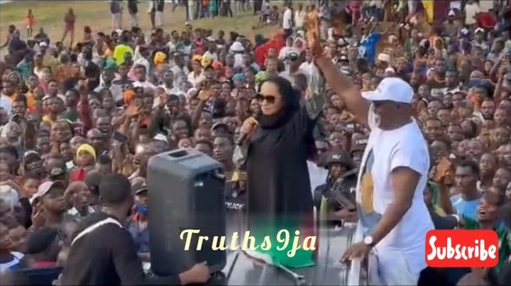 Senator Natasha Presents Dino Melaye to Crowd in Okenne, Asks People to Vote for Him