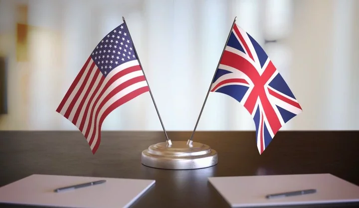 Travel between the US and UK moves closer to a comeback