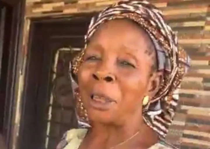 Lady clashes with grandmother over revealing outfit, says 'this is western world'