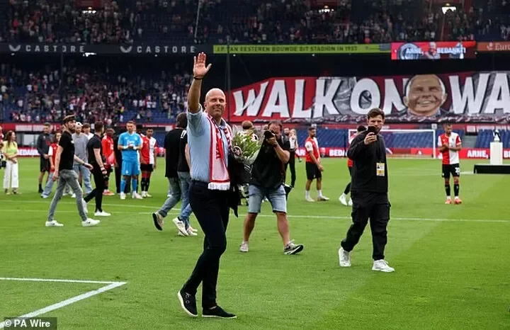 Incoming Liverpool boss Slot sings You'll Never Walk Alone at surprise farewell