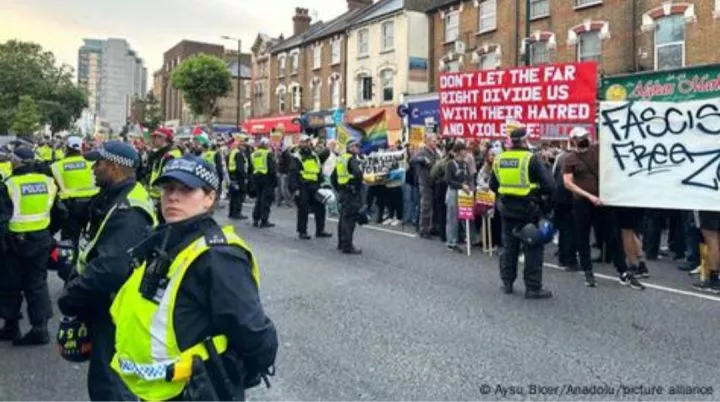 Refugees welcome ? Anti-racism protesters gather to show support for immigrants amid anti-immigrant protests in the UK