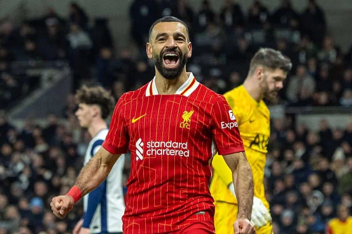 LONDON, ENGLAND - Sunday, December 22, 2024: Liverpool's Mohamed Salah celebrates after scoring his side's fifth goal during the FA Premier League match between Tottenham Hotspur FC and Liverpool FC at the Tottenham Hotspur Stadium. (Photo by David Rawcliffe/Propaganda)