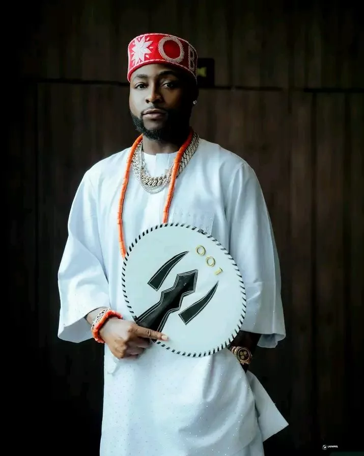 Davido faces backlash over flirtatious display with Chioma