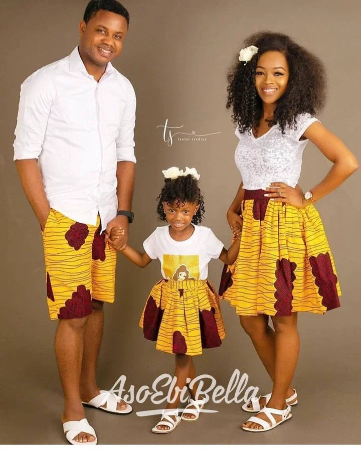 Gorgeous Families in Matching Outfits for Family Portraits