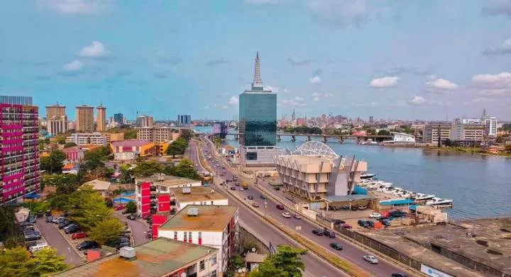 Lagos (1)