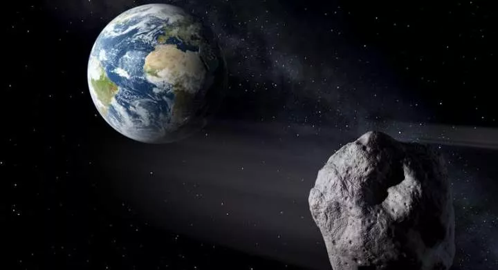 2 dangerous asteroids will pass Earth on Monday, but there's no cause for alarm