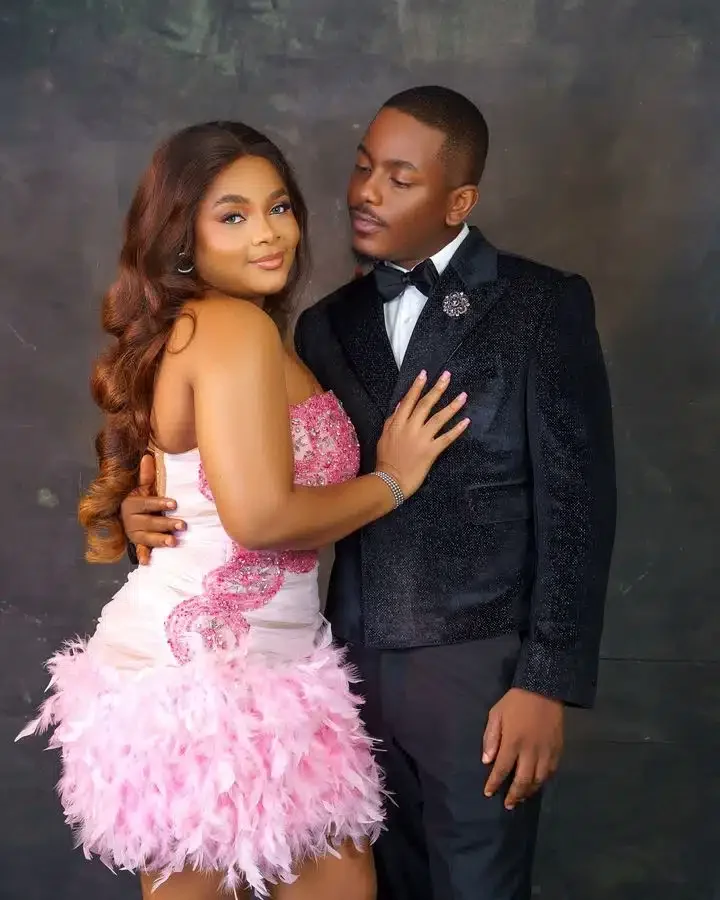 Timini Egbuson and Bimbo Ademoye raises dating speculations with romantic photos