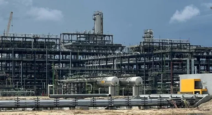 Nigerian Govt To Grant Full Operating Licence To Dangote Refinery