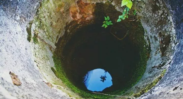 Angry Kenyan man jumps into deep well after quarrel with wife; as Tanzanian businessman gets killed by his security guards