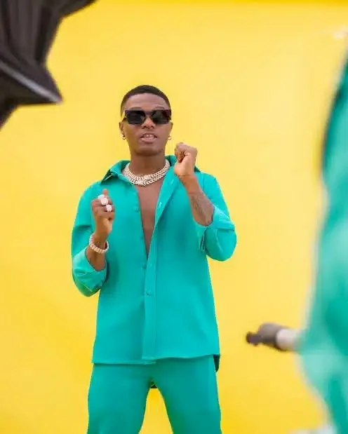 'I need 6 Dubai girlfriends' - Wizkid announces during Dubai show (Video)