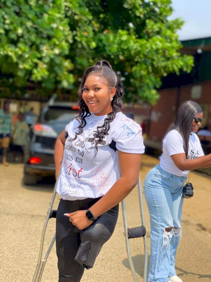 Physically challenged student dances joyfully as she graduates from UNIPORT (video)