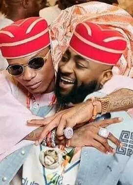 'Why is Davido wearing gele' - Fans photoshop Davido together with Wizkid at mum's funeral