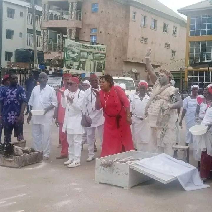 Delta community places curses on cultists and kidnappers (photos)