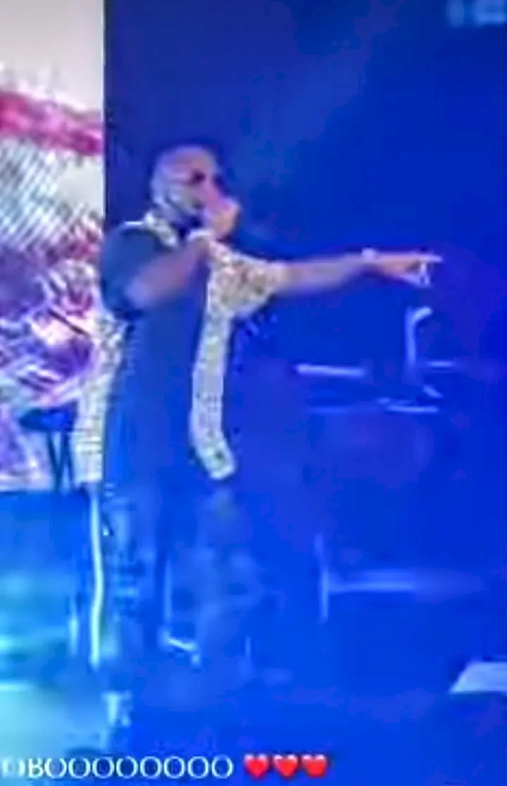 Davido stuns fans as he performs with Wizkid's DJ Tunez at his New York show (Videos)