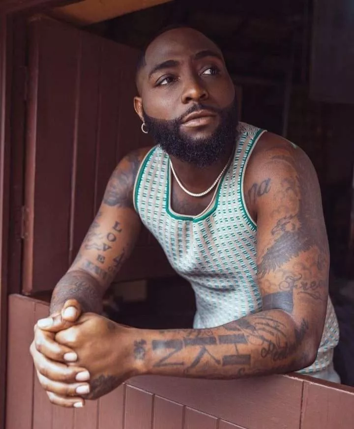 'We love you' - Davido treated like a king as he arrives London for Puma collaboration (Video)