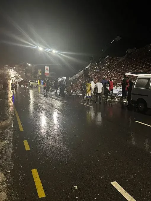 Building undergoing re-construction collapses in Ibadan