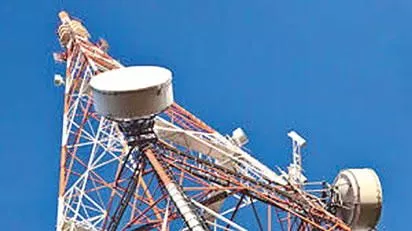 Japa: Over 2,500 telecom professionals left Nigeria in 2022  -  NCC