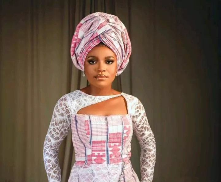 Nigerian lady transforms grandmother's 1980s Aso Oke into stunning gown for her 25th birthday