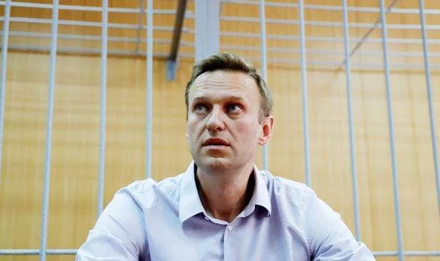 Funeral directors refuse to transport Russian opposition politician Alexei Navalny's corpse from morgue after receiving anonymous threats