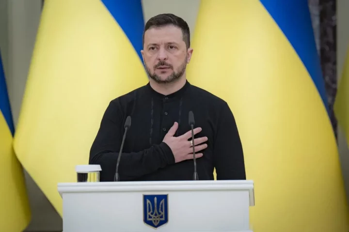 If US cuts military funding to Ukraine, 'we will lose' - Zelensky